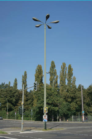 Strassenlaternen Berlin Ost